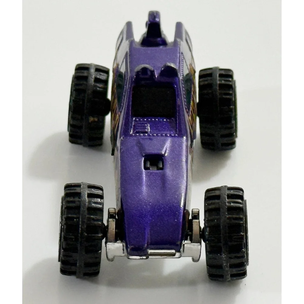 Hot Wheels Sand Stinger Kids 1:64 Purple Flame Decal Off-Road Buggy Toy Car